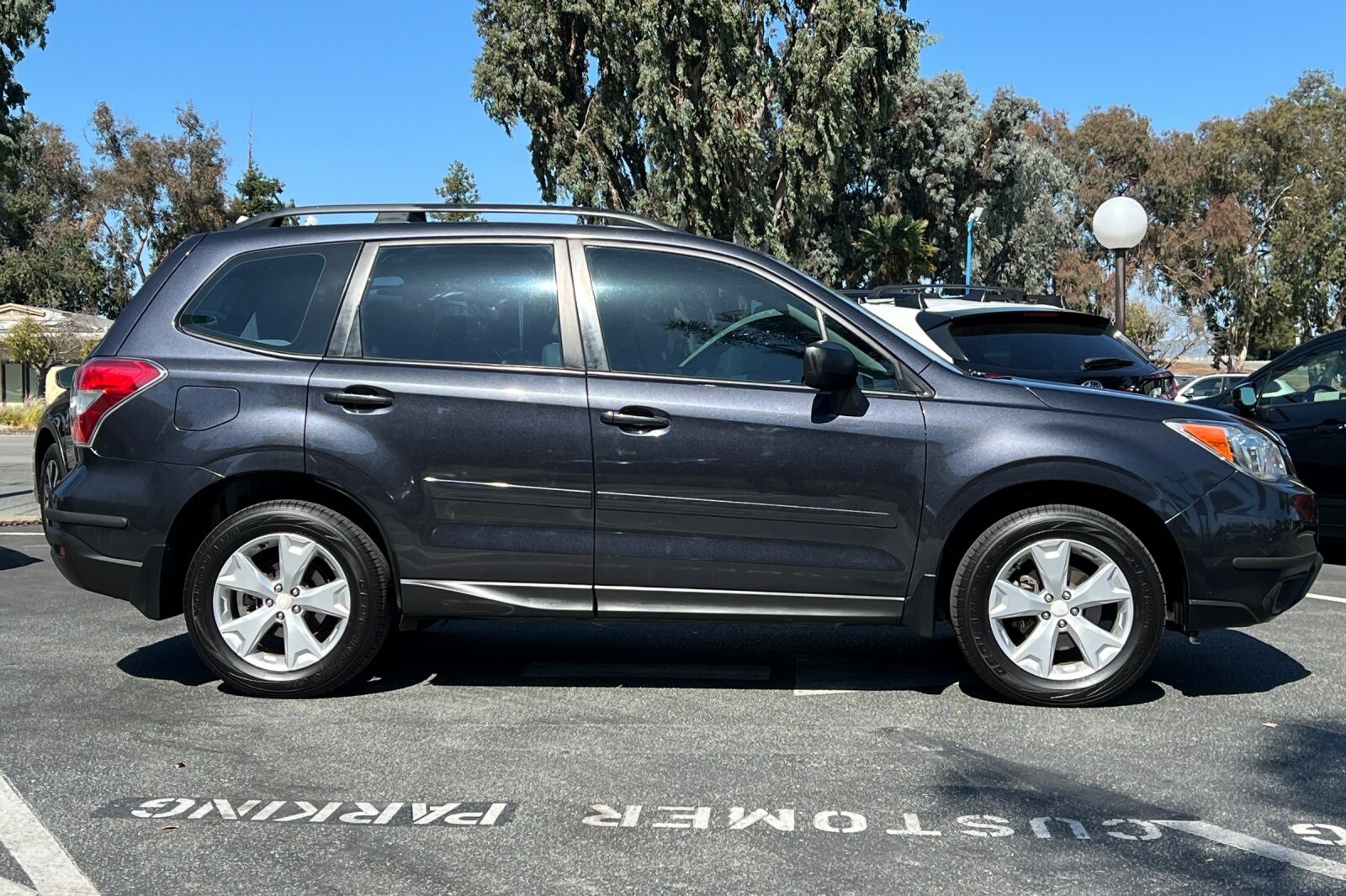 2015 Subaru Forester 2.5i photo 3