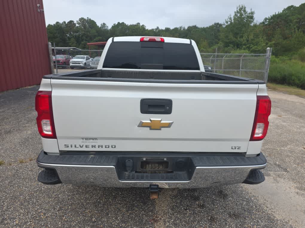 2017 Chevrolet Silverado 1500 photo 4