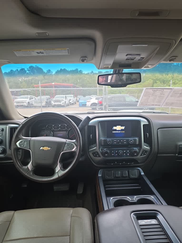 2017 Chevrolet Silverado 1500 photo 3