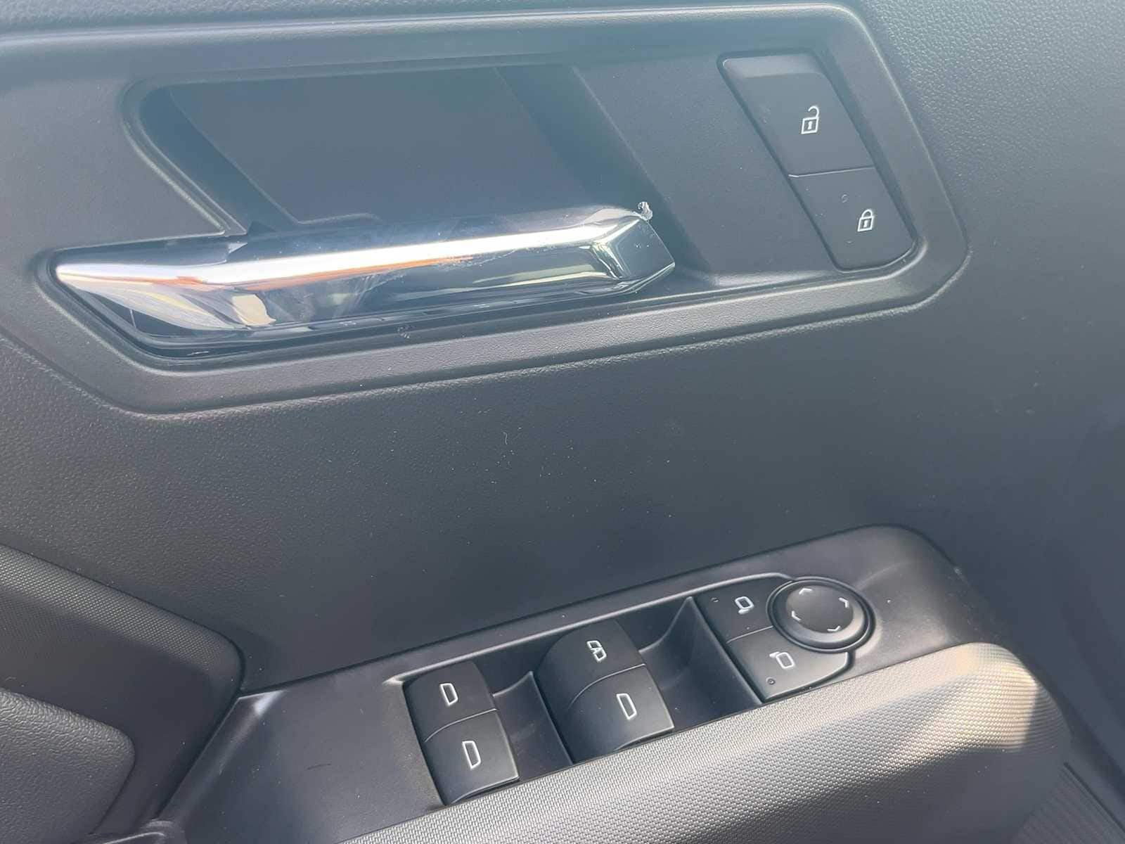 2026 Chevrolet Colorado LT - Photo 29