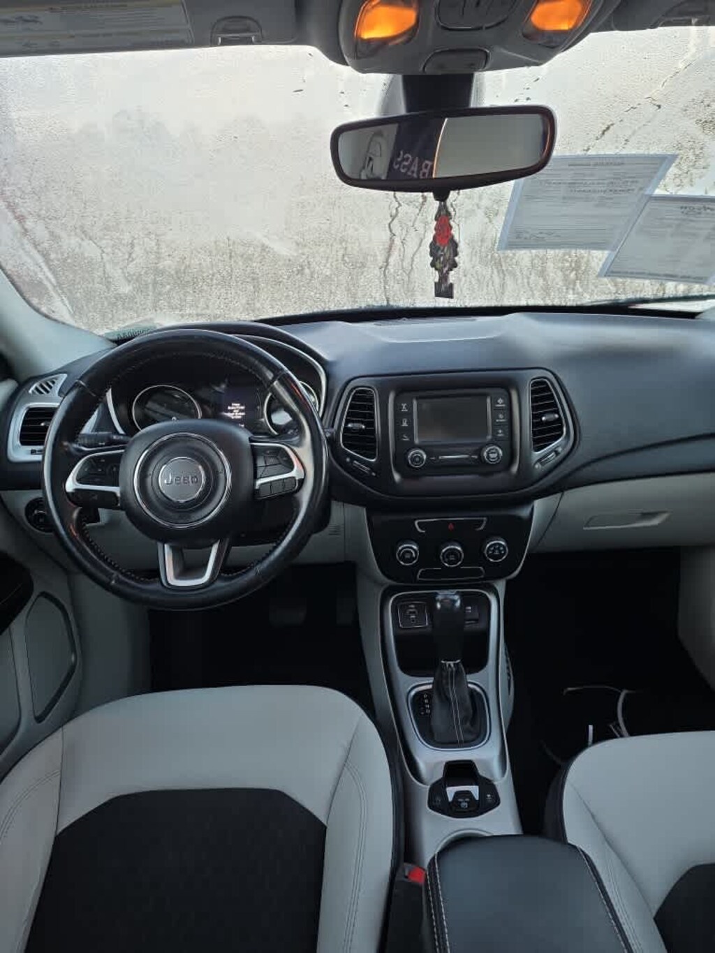 Used 2018 Jeep Compass Sun and Wheel FWD SUV