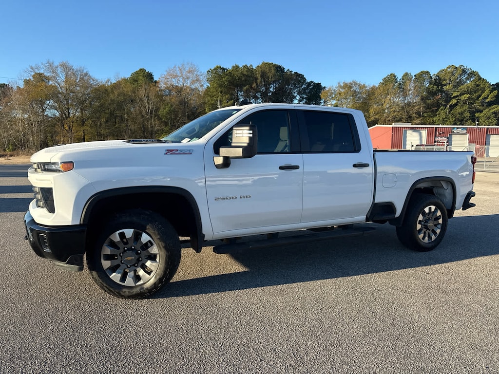 Used 2024 Chevrolet Silverado 2500 HD Custom Truck