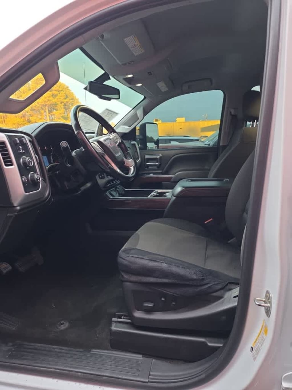 Used 2018 GMC Sierra 2500 HD SLE Truck