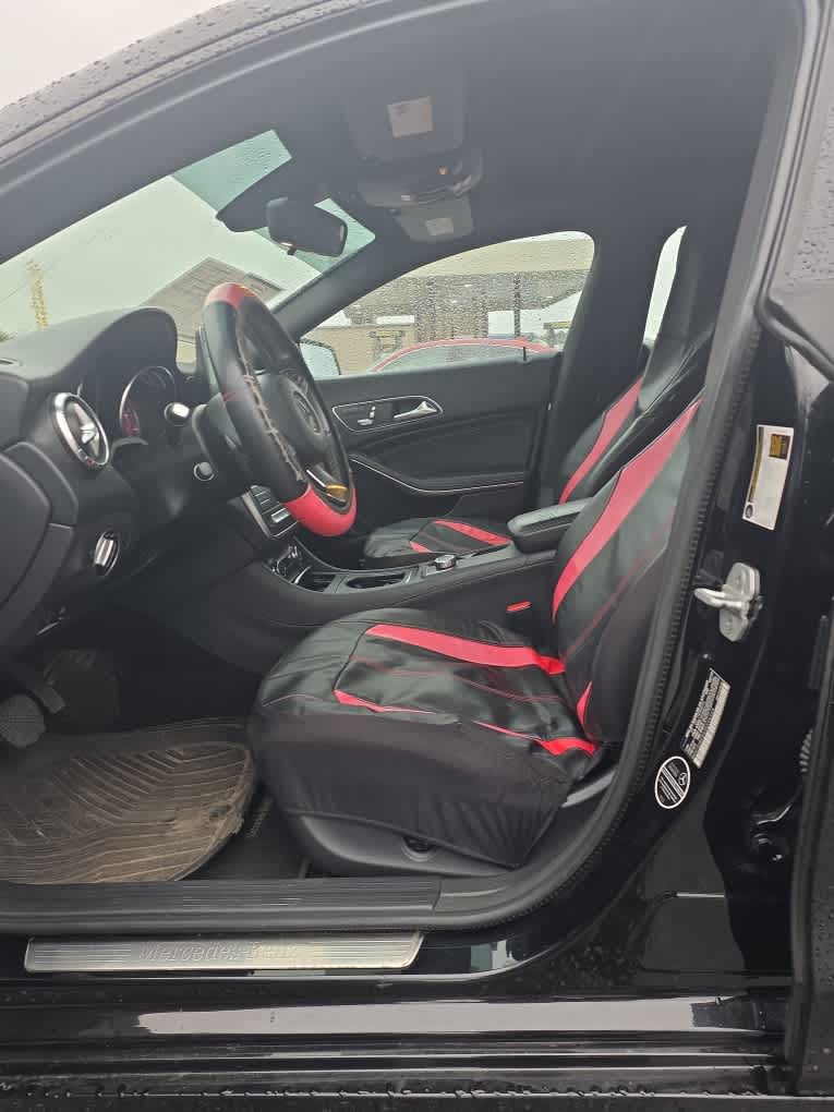 2018 Mercedes Benz CLA 250 photo 2