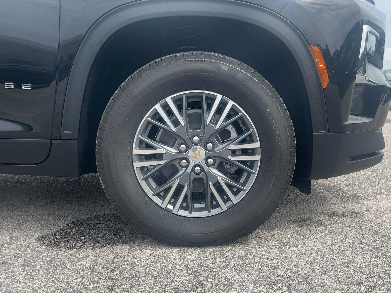2026 Chevrolet Traverse LT - Photo 38