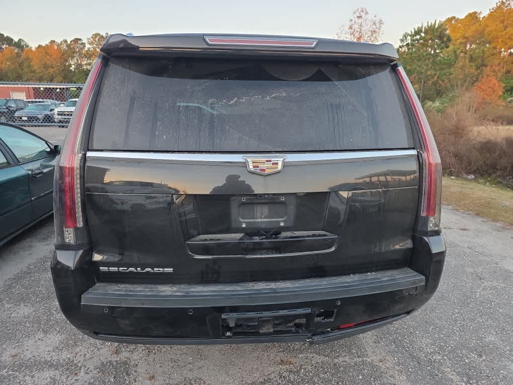 2019 Cadillac Escalade Luxury photo 4