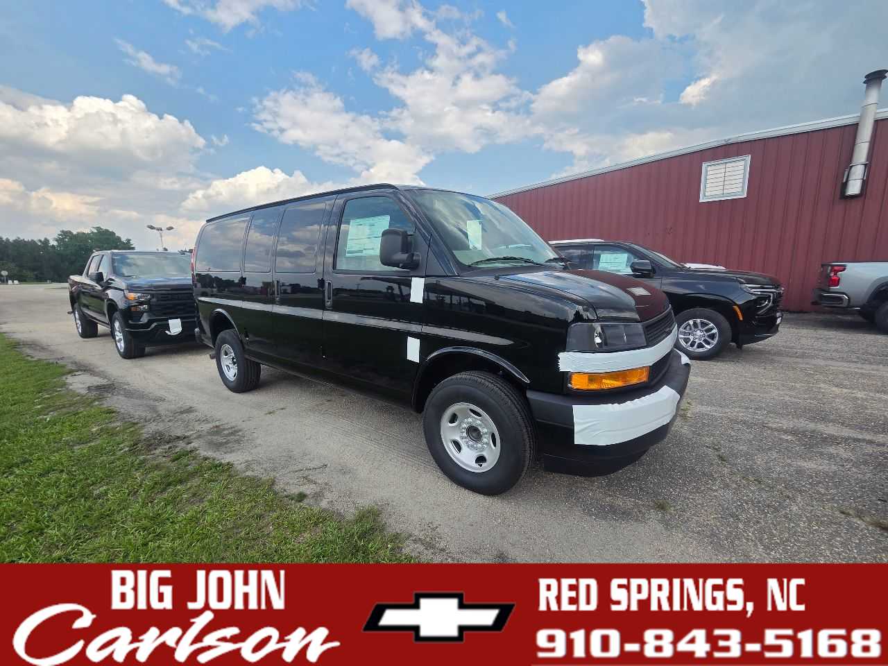2026 Chevrolet Express 2500 Work Van HD's photo
