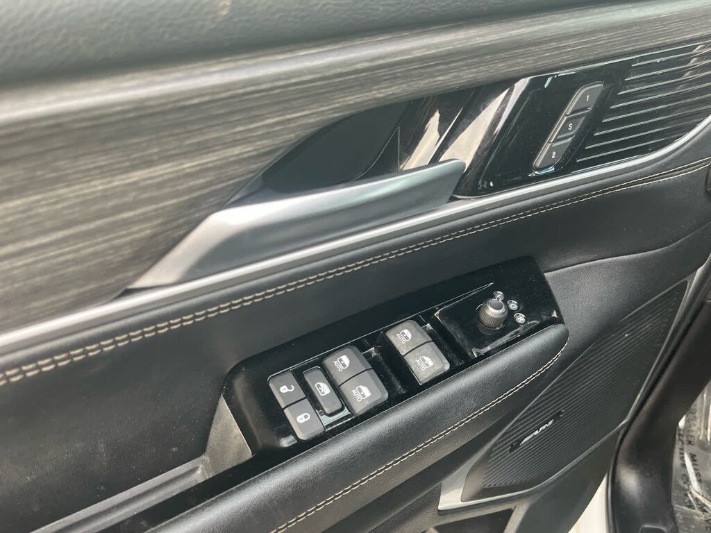 Used 2024 Jeep Wagoneer Series III