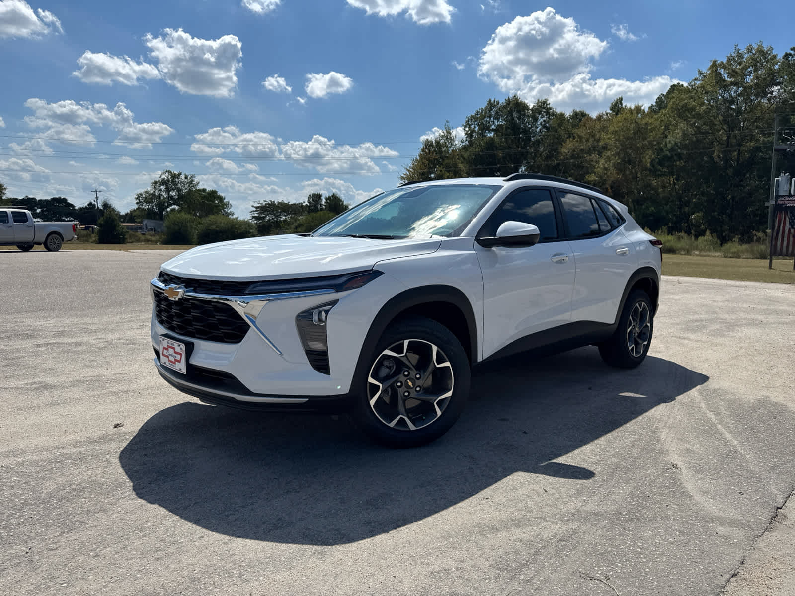 2026 Chevrolet Trax LT photo 2