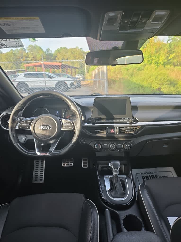 2021 Kia Forte GT-Line photo 2
