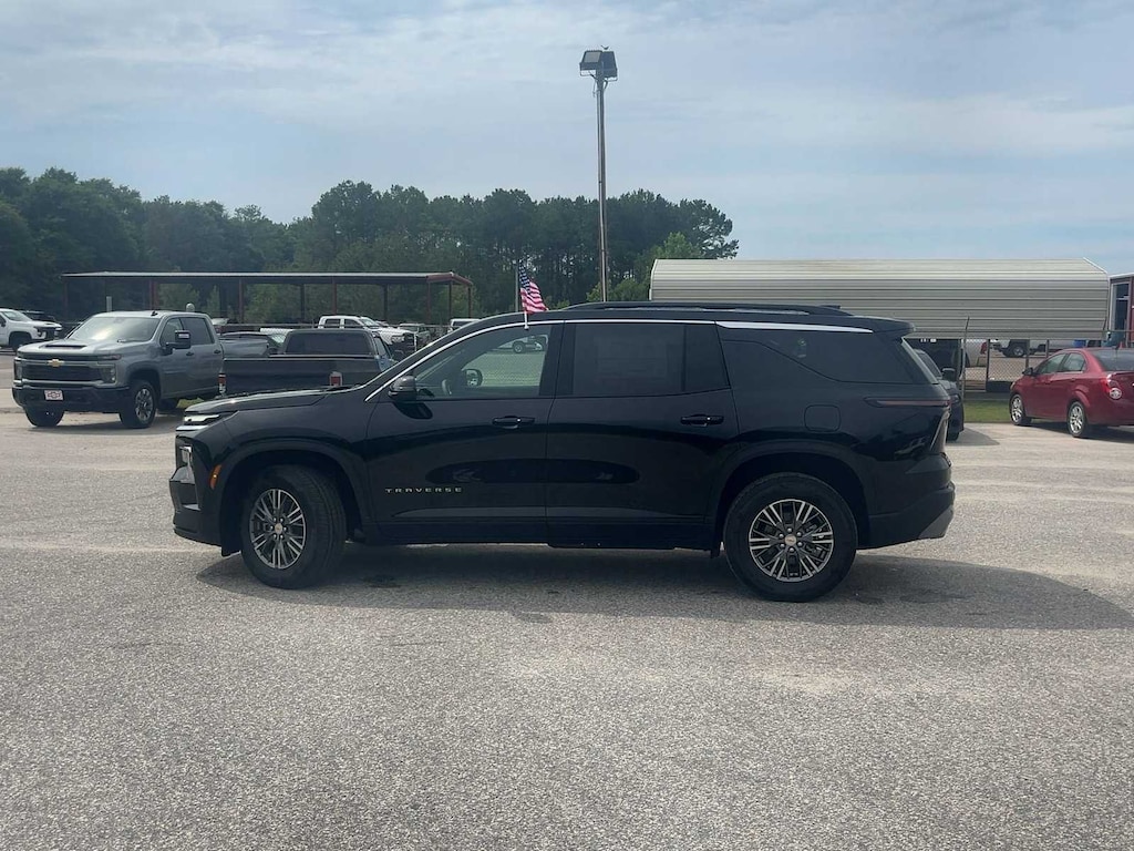 New 2026 Chevrolet Traverse LT SUV