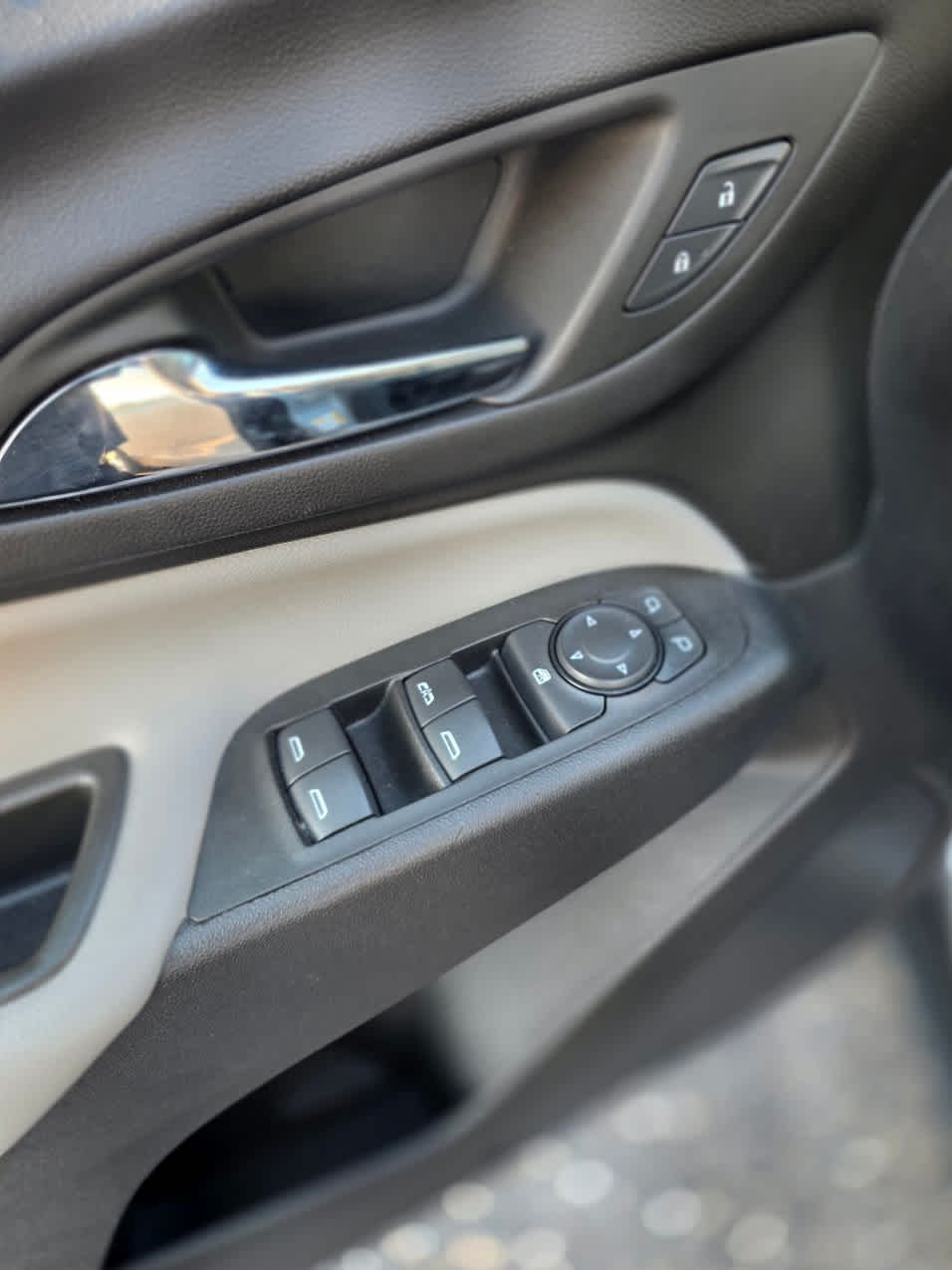 Used 2024 Chevrolet Equinox LS SUV
