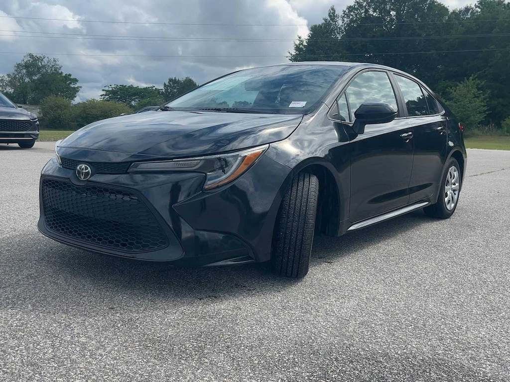 Used 2022 Toyota Corolla LE Sedan
