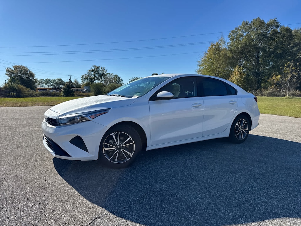 Used 2023 Kia Forte LXS Sedan