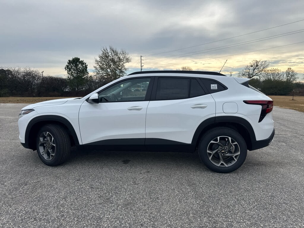 New 2026 Chevrolet Trax LT SUV