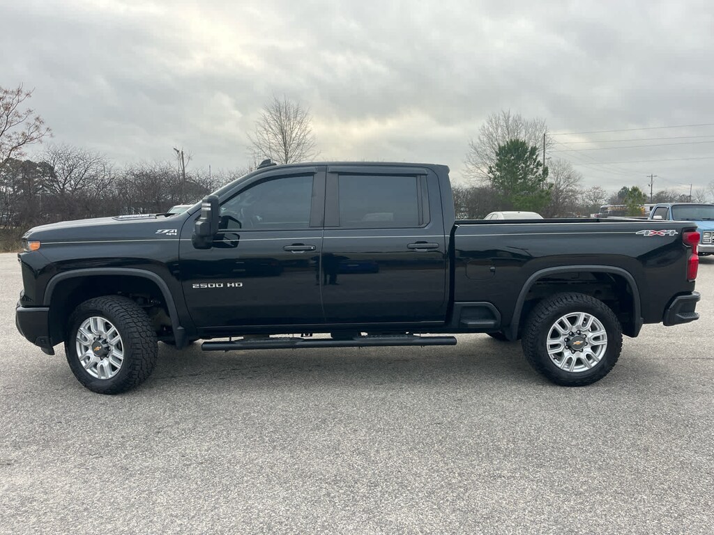 Used 2024 Chevrolet Silverado 2500 HD Custom Truck