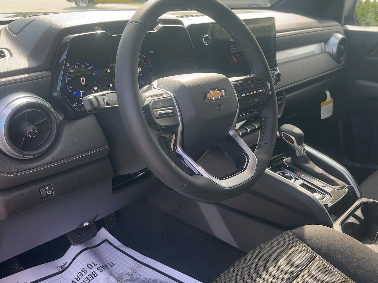 2026 Chevrolet Colorado LT - Photo 14