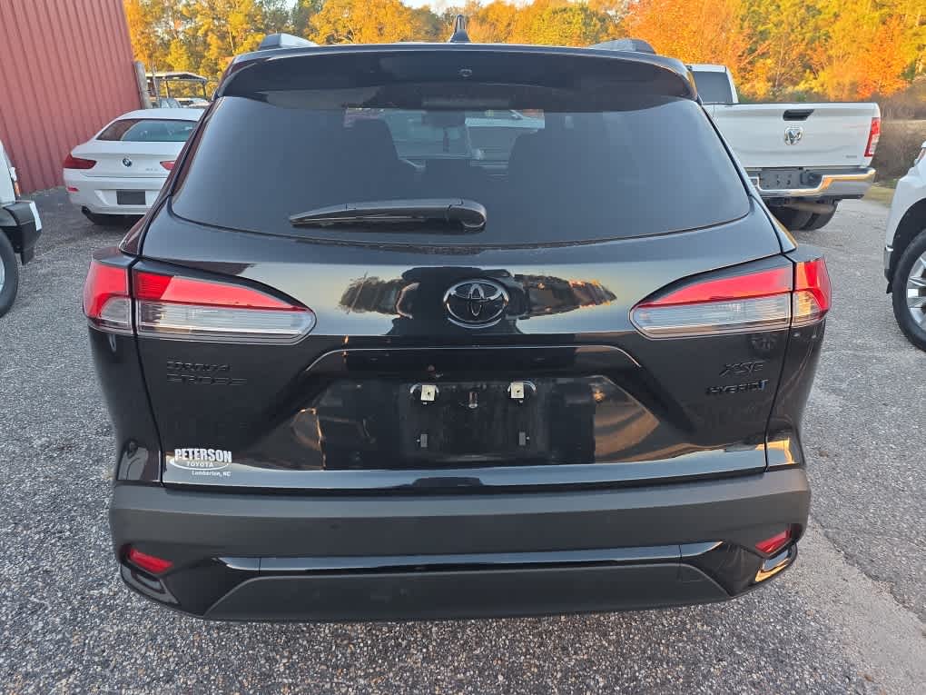 2024 Toyota Corolla Cross Hybrid XSE photo 4