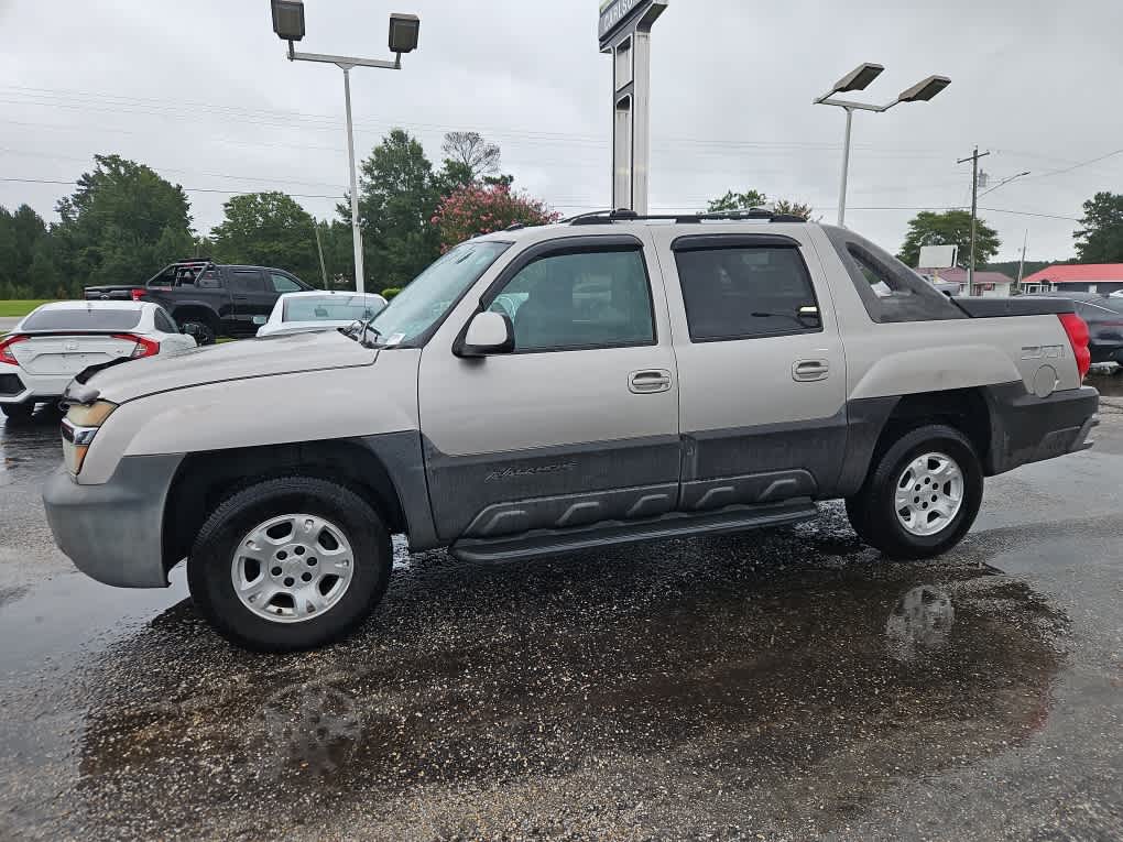 Used 2004 Chevrolet Avalanche Base with VIN 3GNEK12T44G112807 for sale in Red Springs, NC