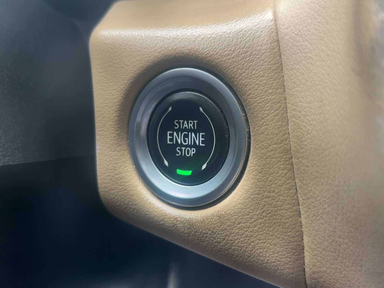 2021 Chevrolet Tahoe Premier - Photo 18