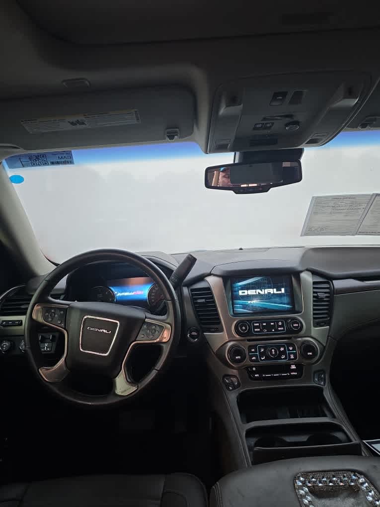 2019 Gmc Yukon Denali photo 3