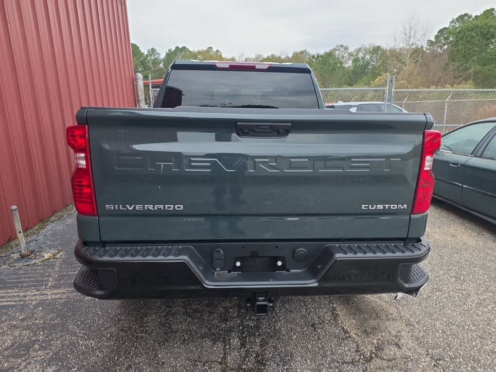 2026 Chevrolet Silverado Trail Boss Custom photo 4