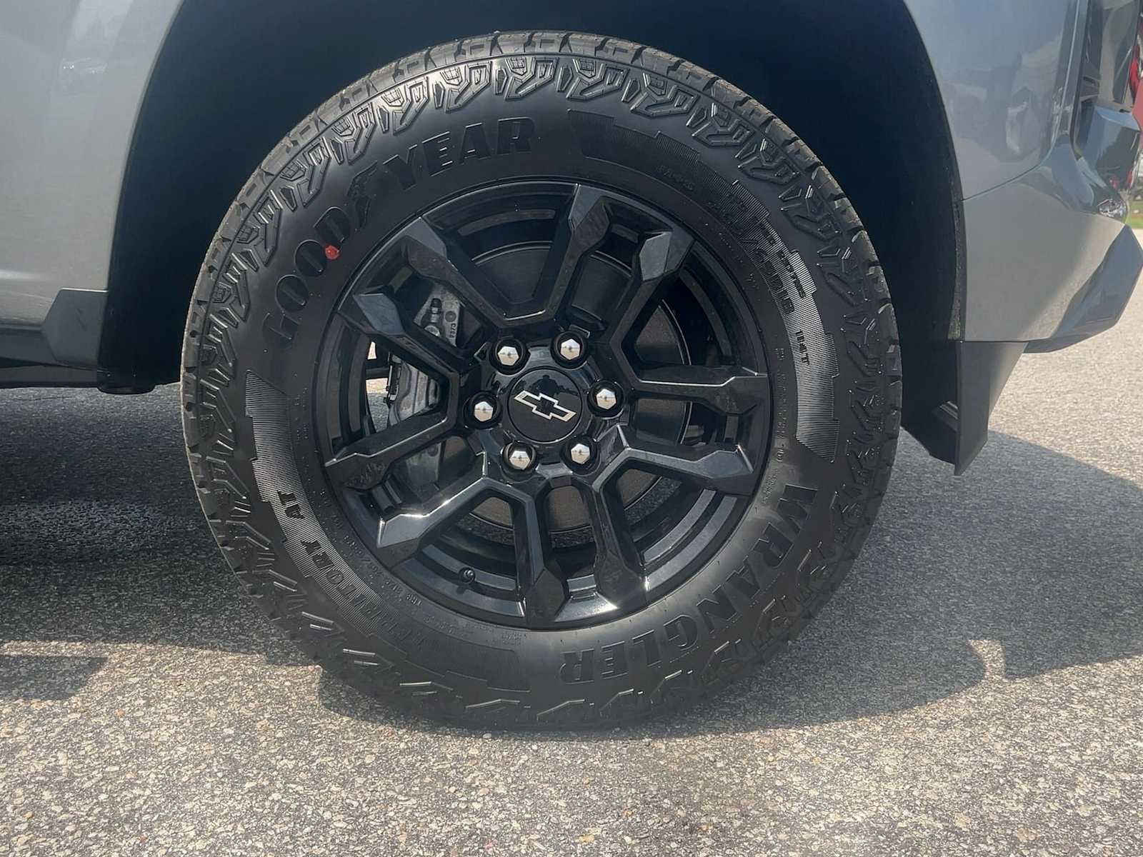 2026 Chevrolet Colorado Z71 - Photo 38