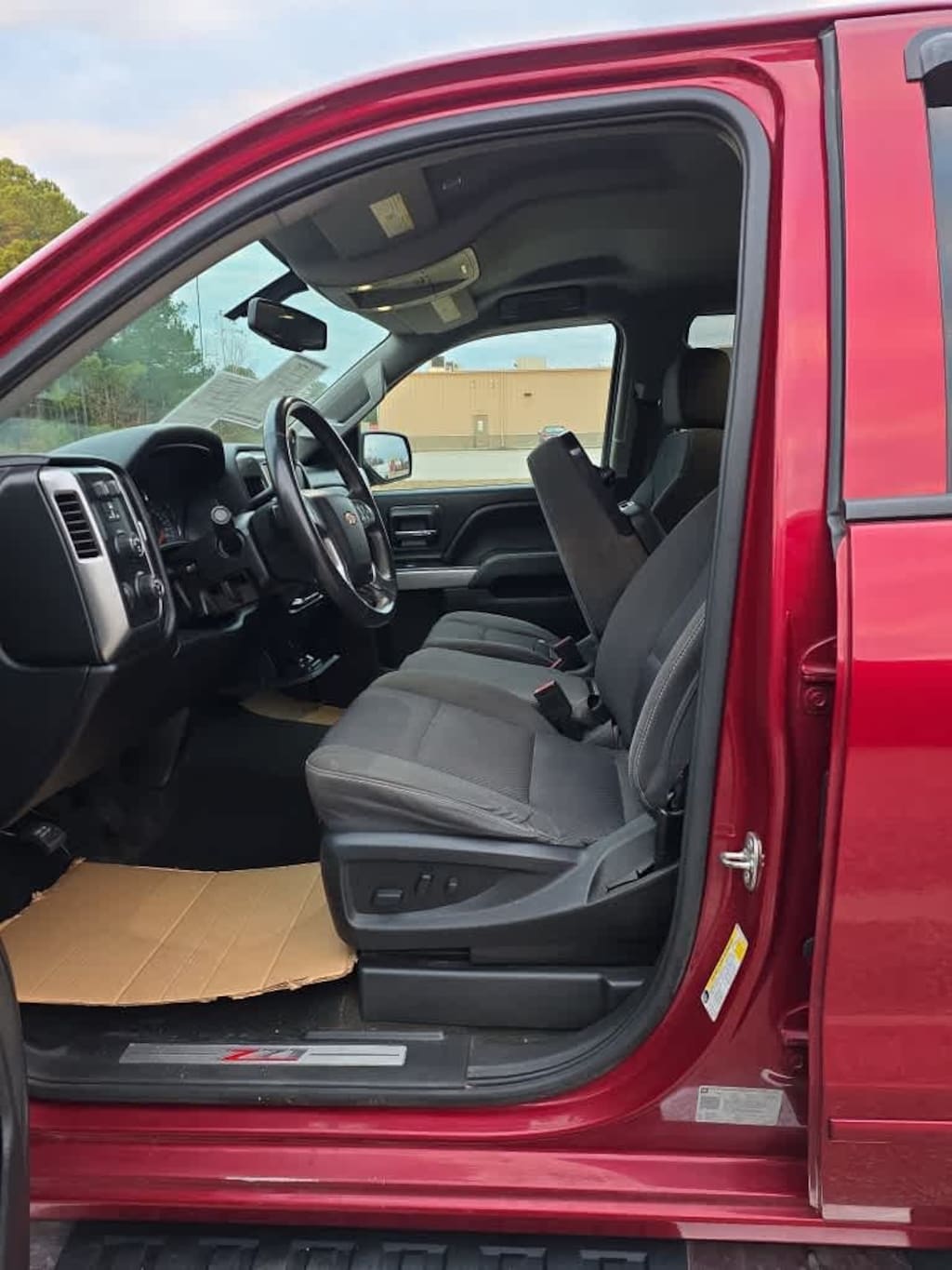 Used 2018 Chevrolet Silverado 1500 LT Truck