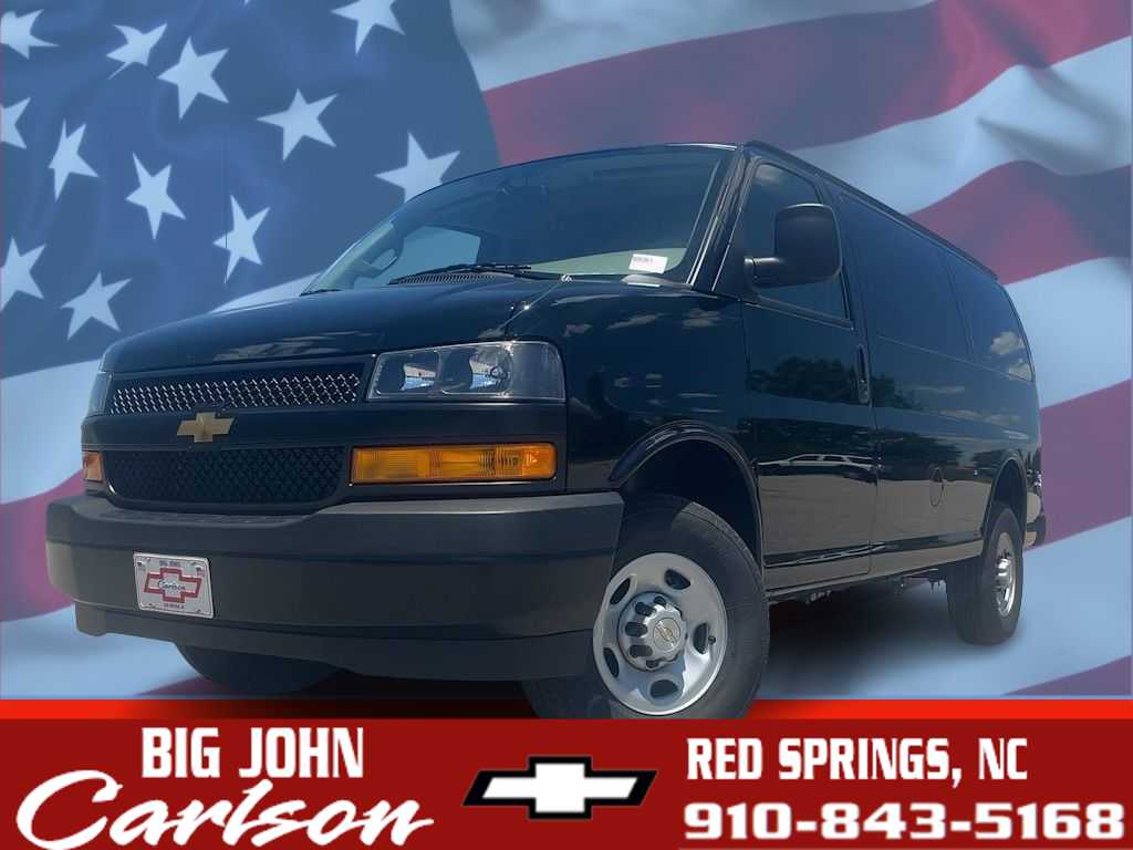 2026 Chevrolet Express 2500 Work Van HD's photo