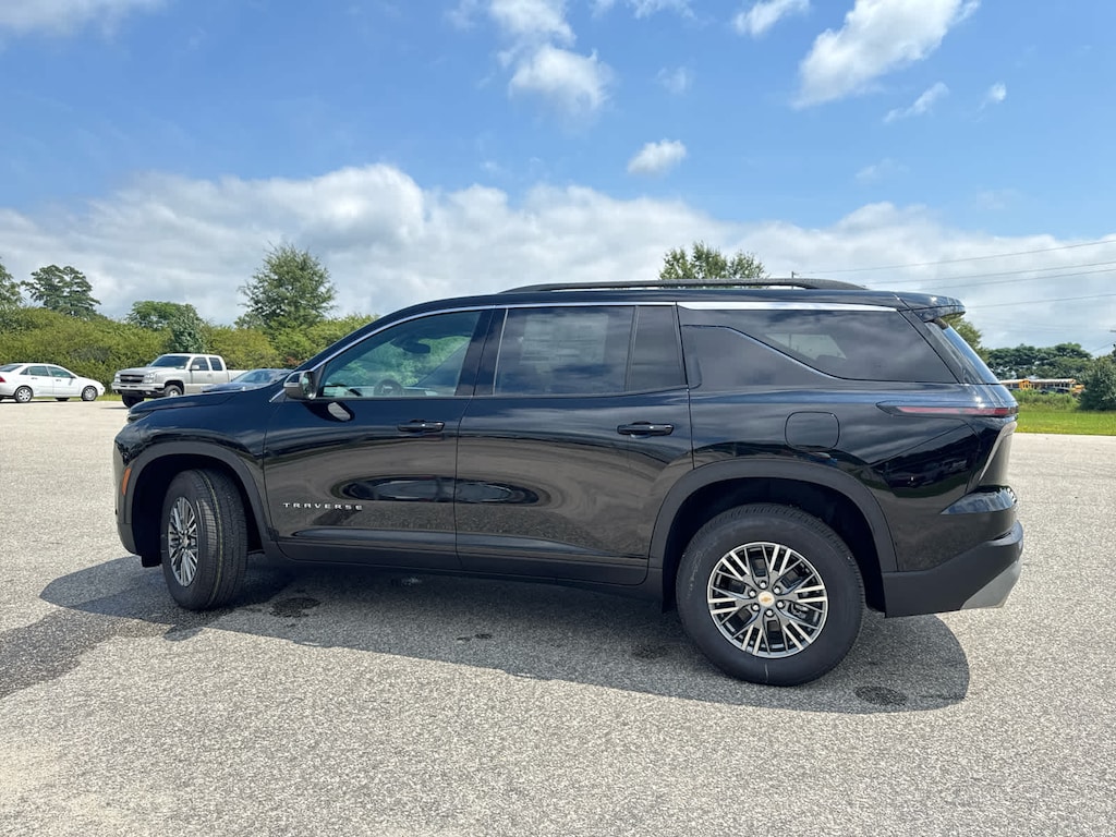 New 2026 Chevrolet Traverse LT SUV