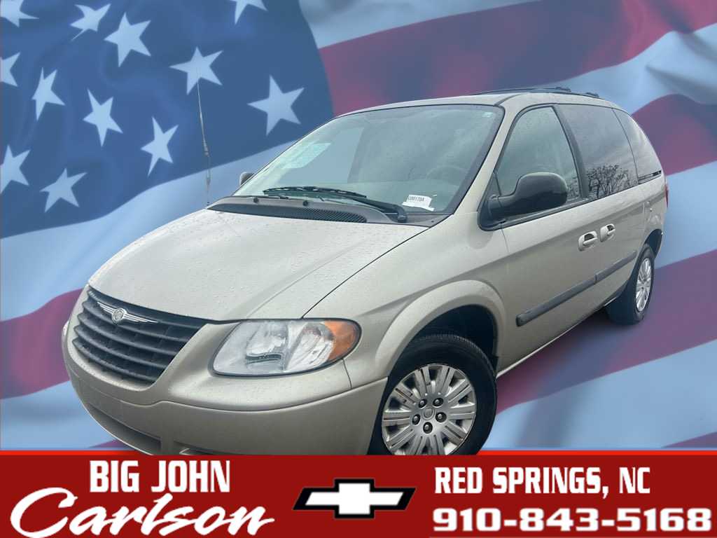 2007 Chrysler Town & Country Base