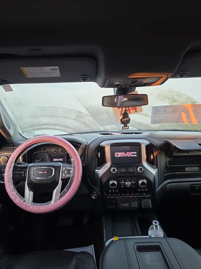 2021 Gmc Sierra 1500 SLT photo 3