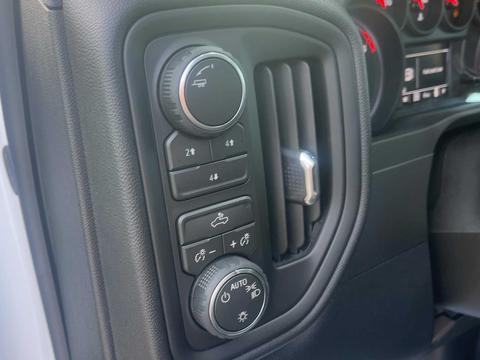 2026 Chevrolet Silverado 2500 HD Custom - Photo 15