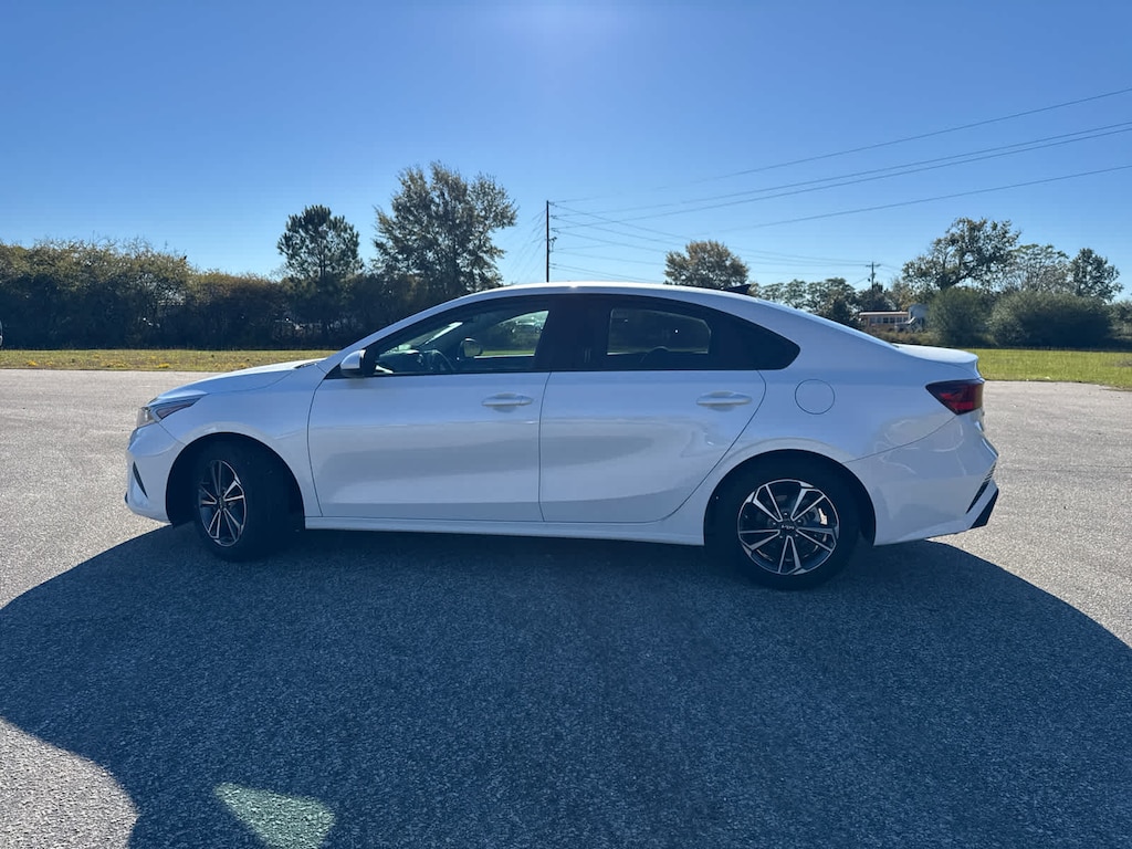 Used 2023 Kia Forte LXS Sedan