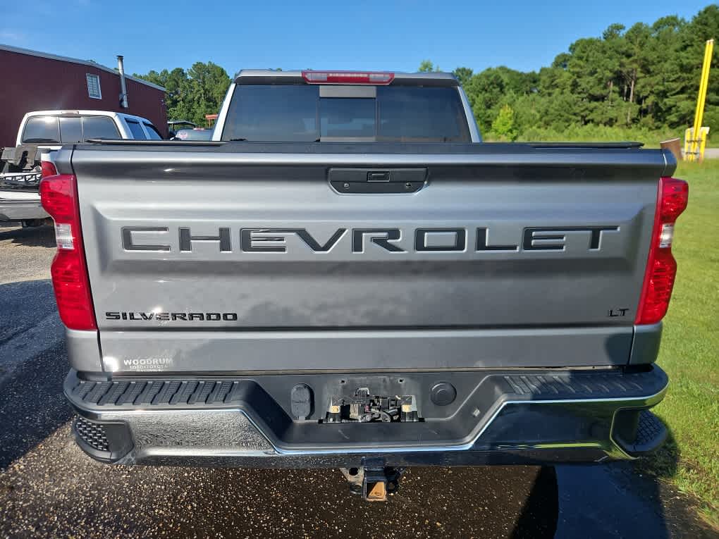 2021 Chevrolet Silverado 1500 LT photo 3