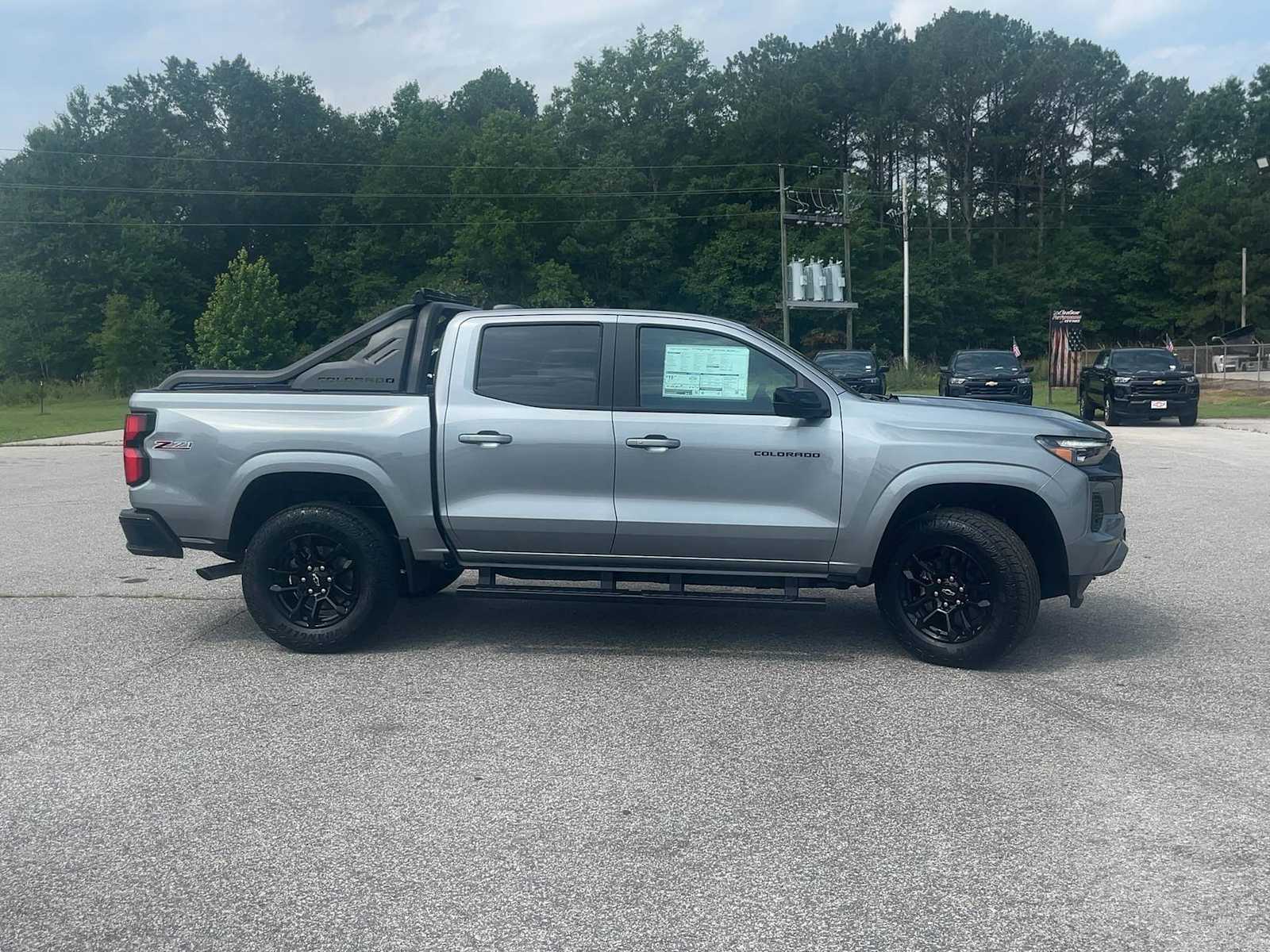 2026 Chevrolet Colorado Z71 - Photo 8