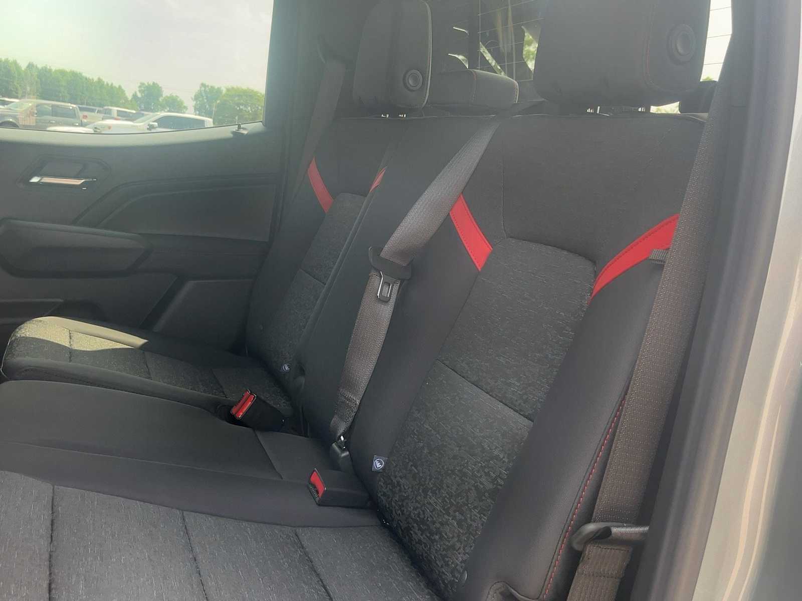 2026 Chevrolet Colorado Z71 - Photo 34