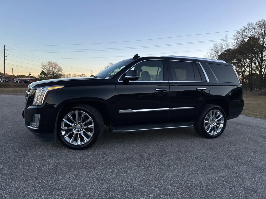 Used 2019 CADILLAC Escalade Luxury SUV