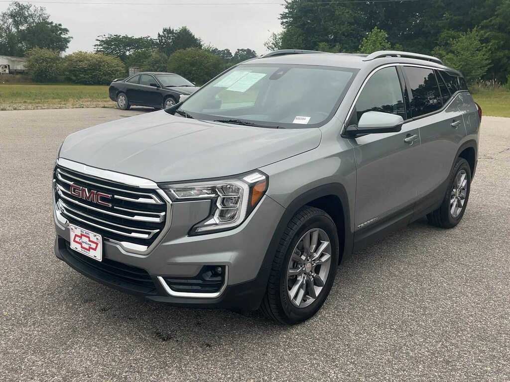 Used 2024 GMC Terrain SLT SUV