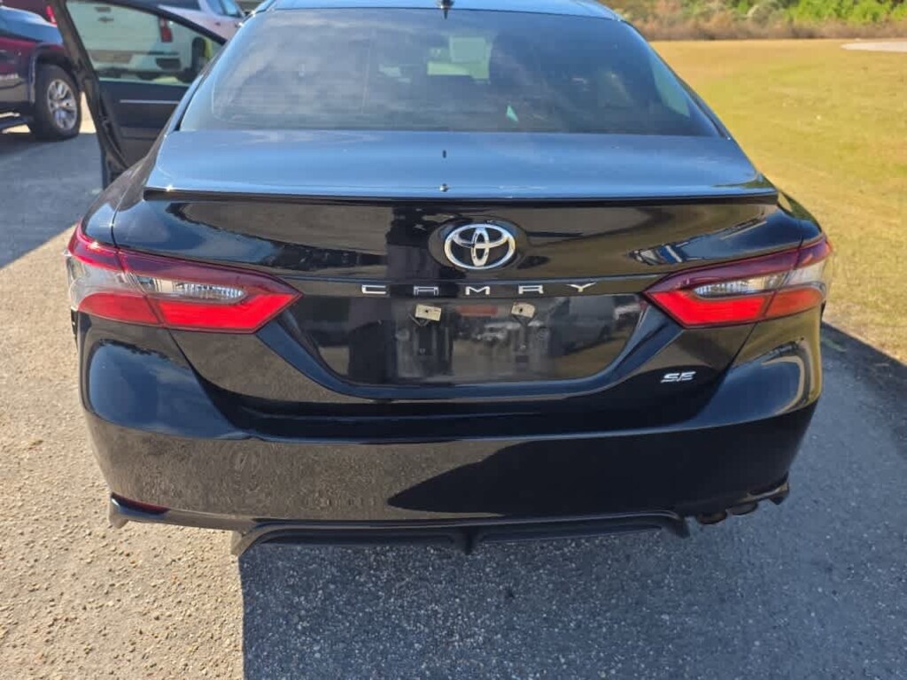 Used 2021 Toyota Camry SE Sedan