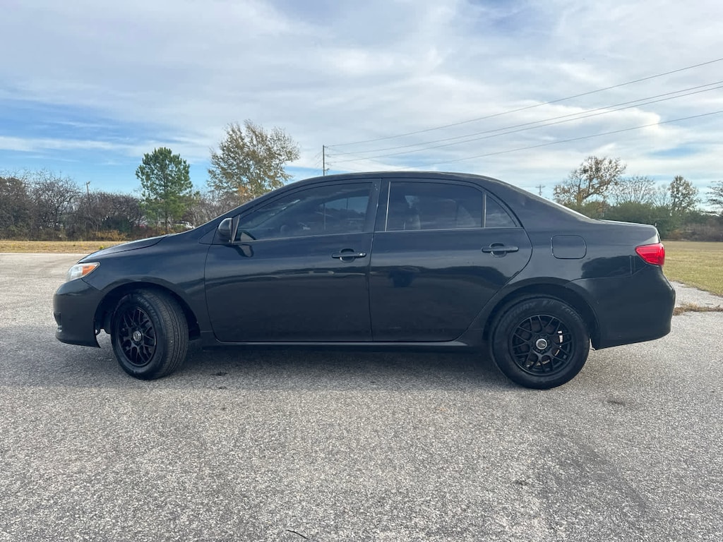 Used 2009 Toyota Corolla LE Sedan