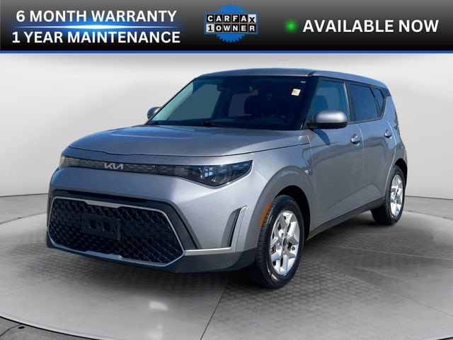 2023 Kia Soul LX's photo