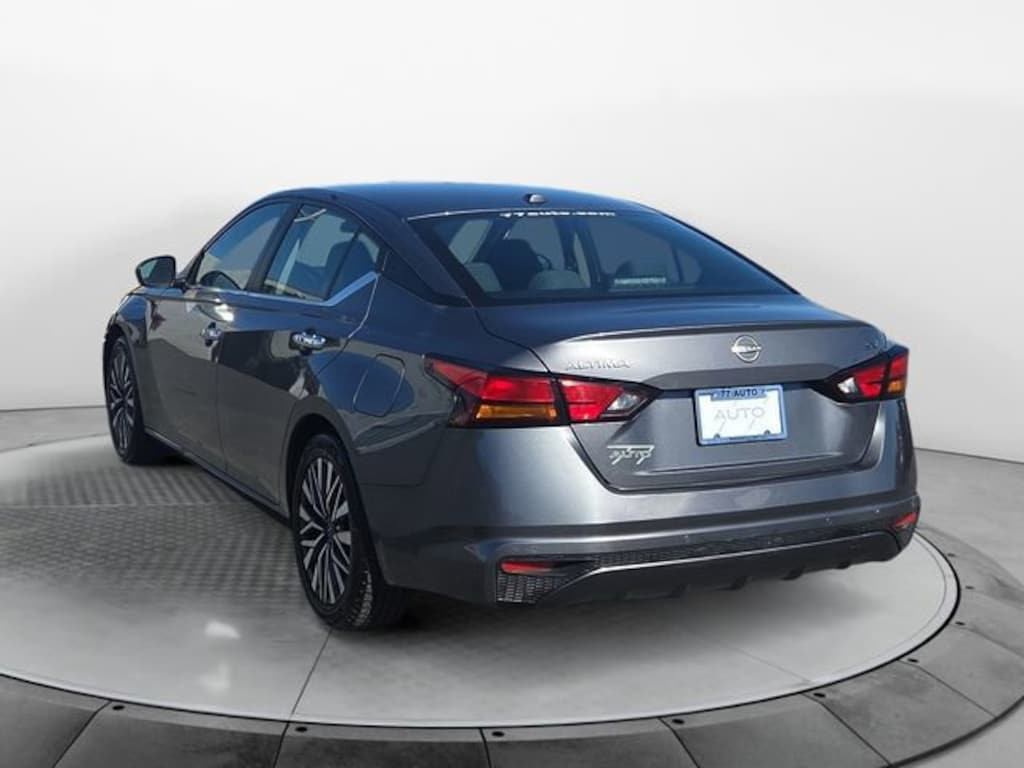 Used 2024 Nissan Altima 2.5 SV Sedan