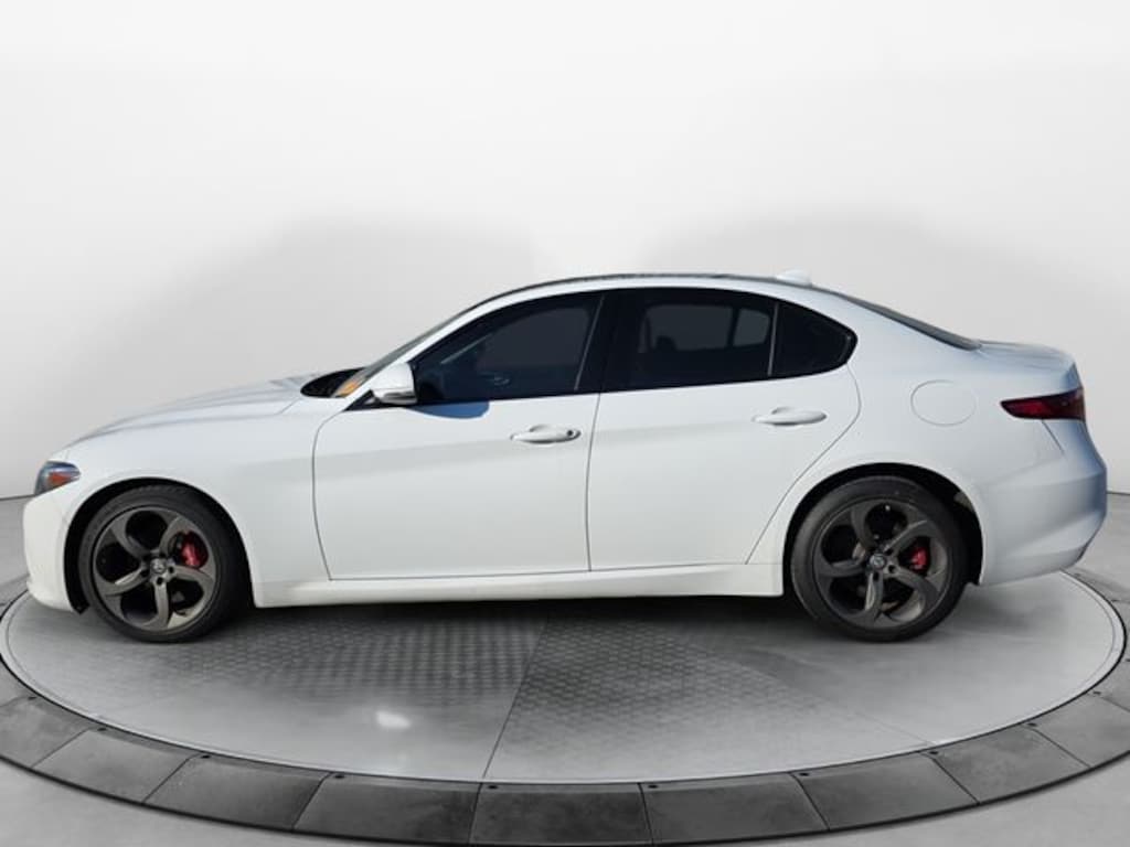 Used 2017 Alfa Romeo Giulia Sedan