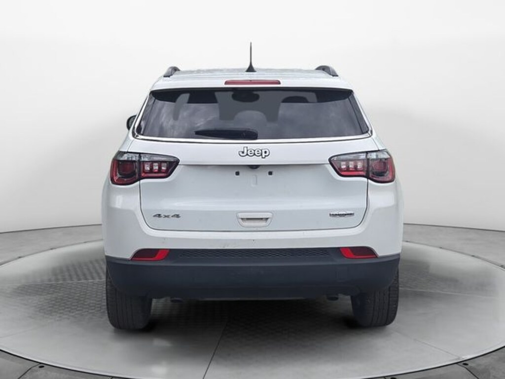 Used 2024 Jeep Compass Latitude SUV
