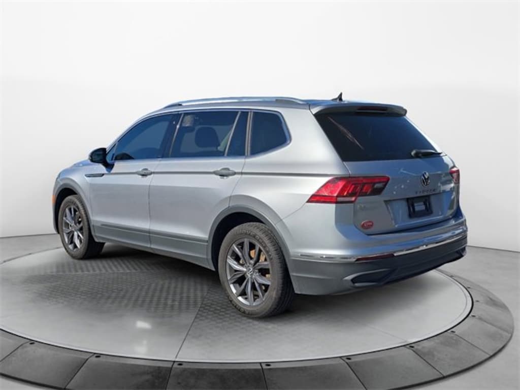 Used 2022 Volkswagen Tiguan SE SUV