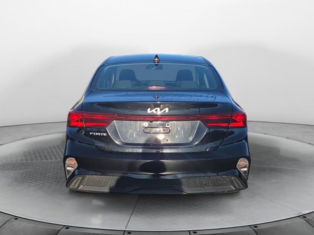 Used 2023 Kia Forte LXS Sedan