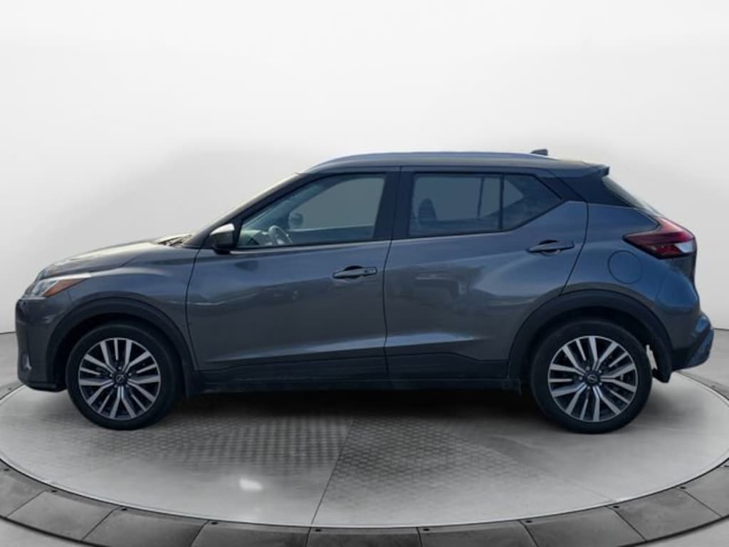 Used 2023 Nissan Kicks SV SUV