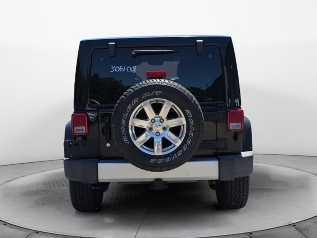 Used 2014 Jeep Wrangler Unlimited Sahara 4x4 SUV