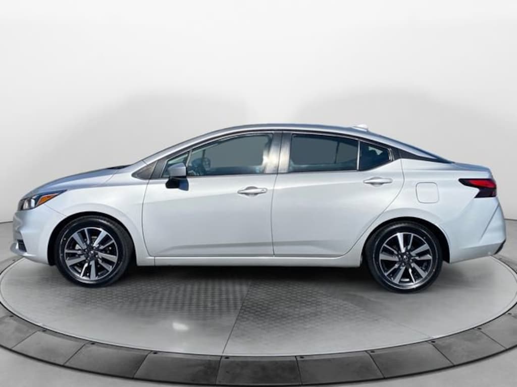 Used 2022 Nissan Versa SV Sedan